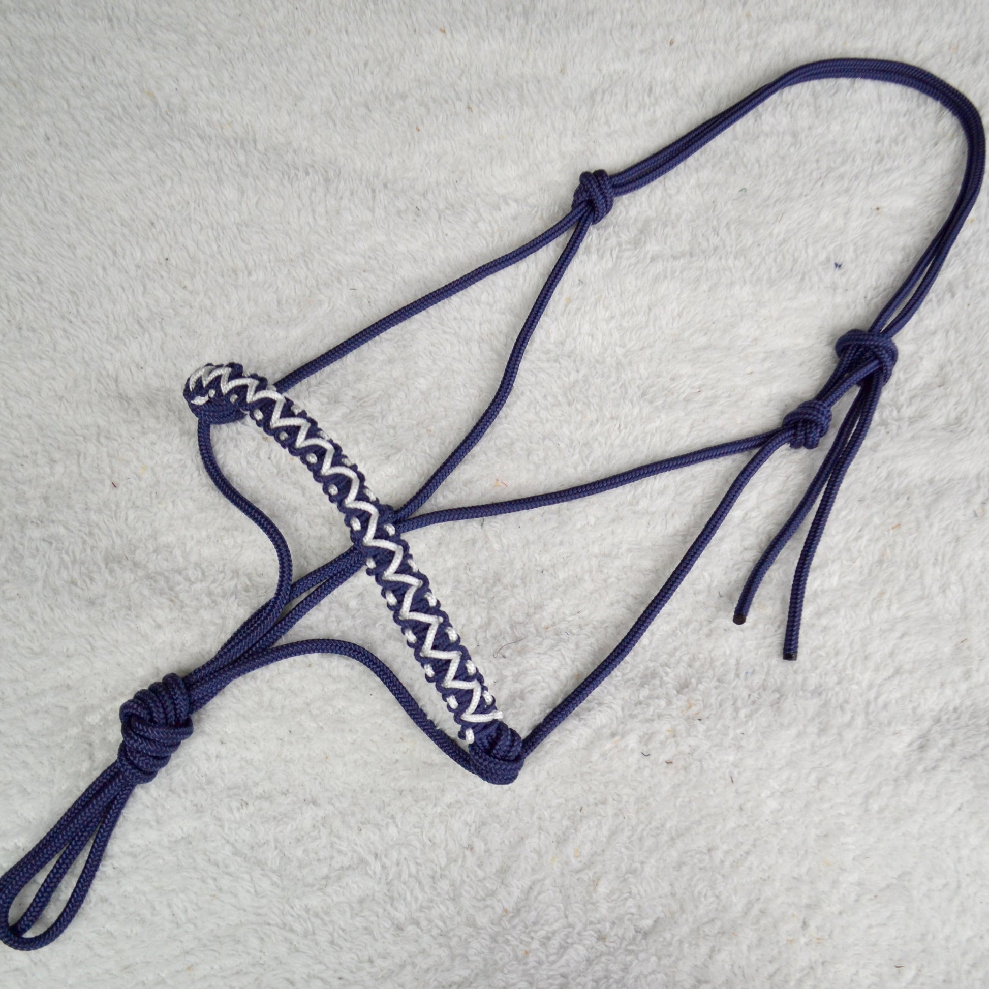 licol éthologique cheval Lazuli tressé sapristouch bleu marine 001