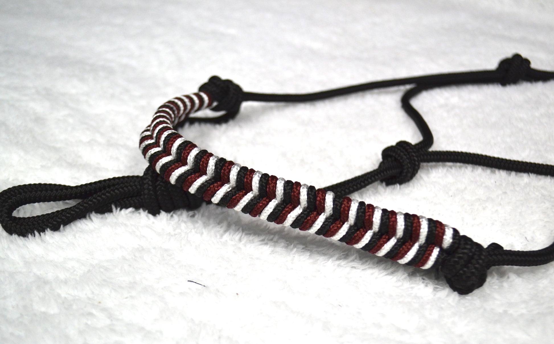 licol éthologique cheval obsidienne sapristouch noir bordeaux