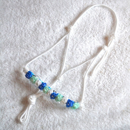 licol éthologique cheval fleurs sapristouch blanc bleu 001