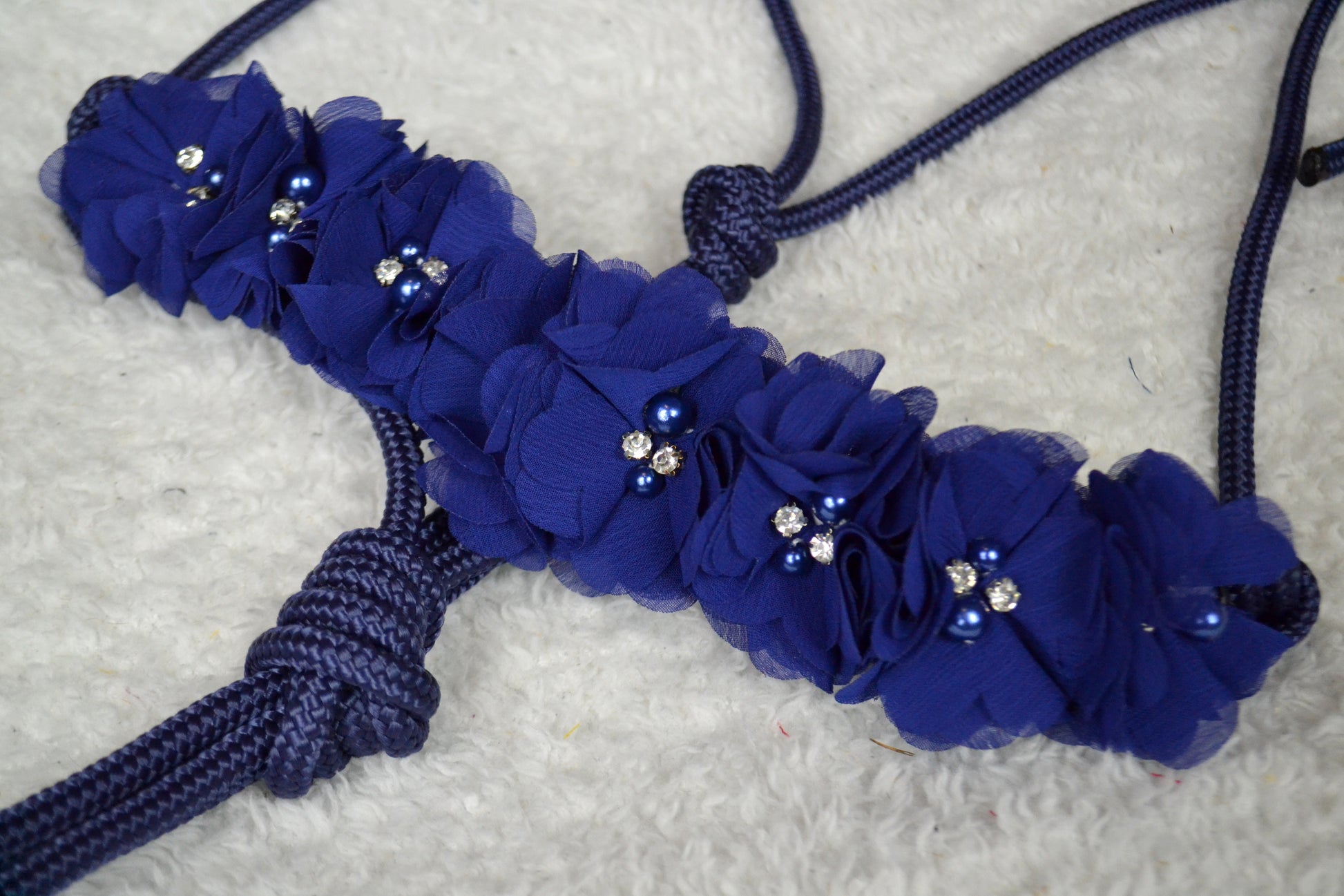 licol éthologique cheval fleurs sapristouch bleu marine