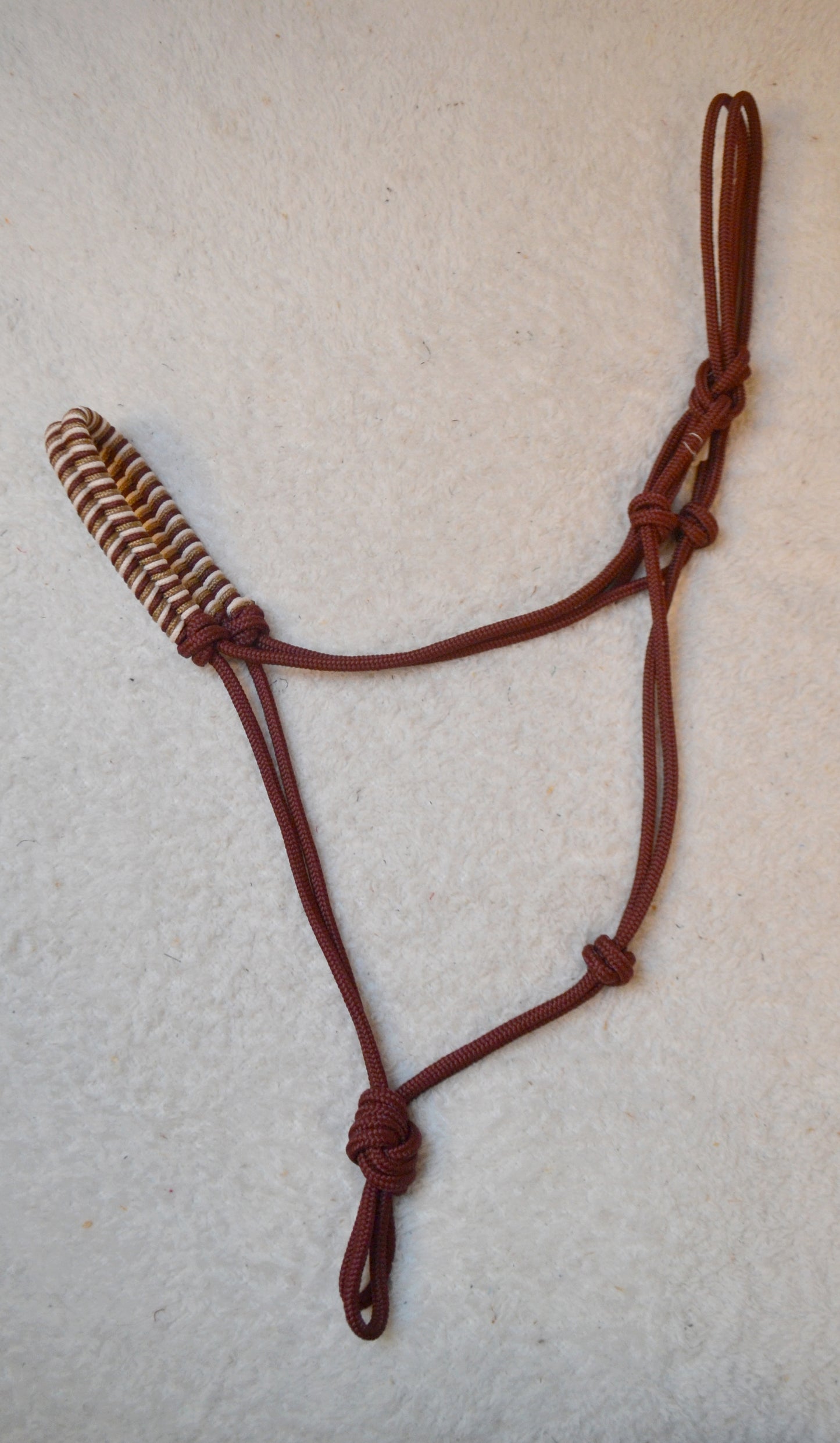 licol éthologique cheval obsidienne tressé sapristouch bordeaux